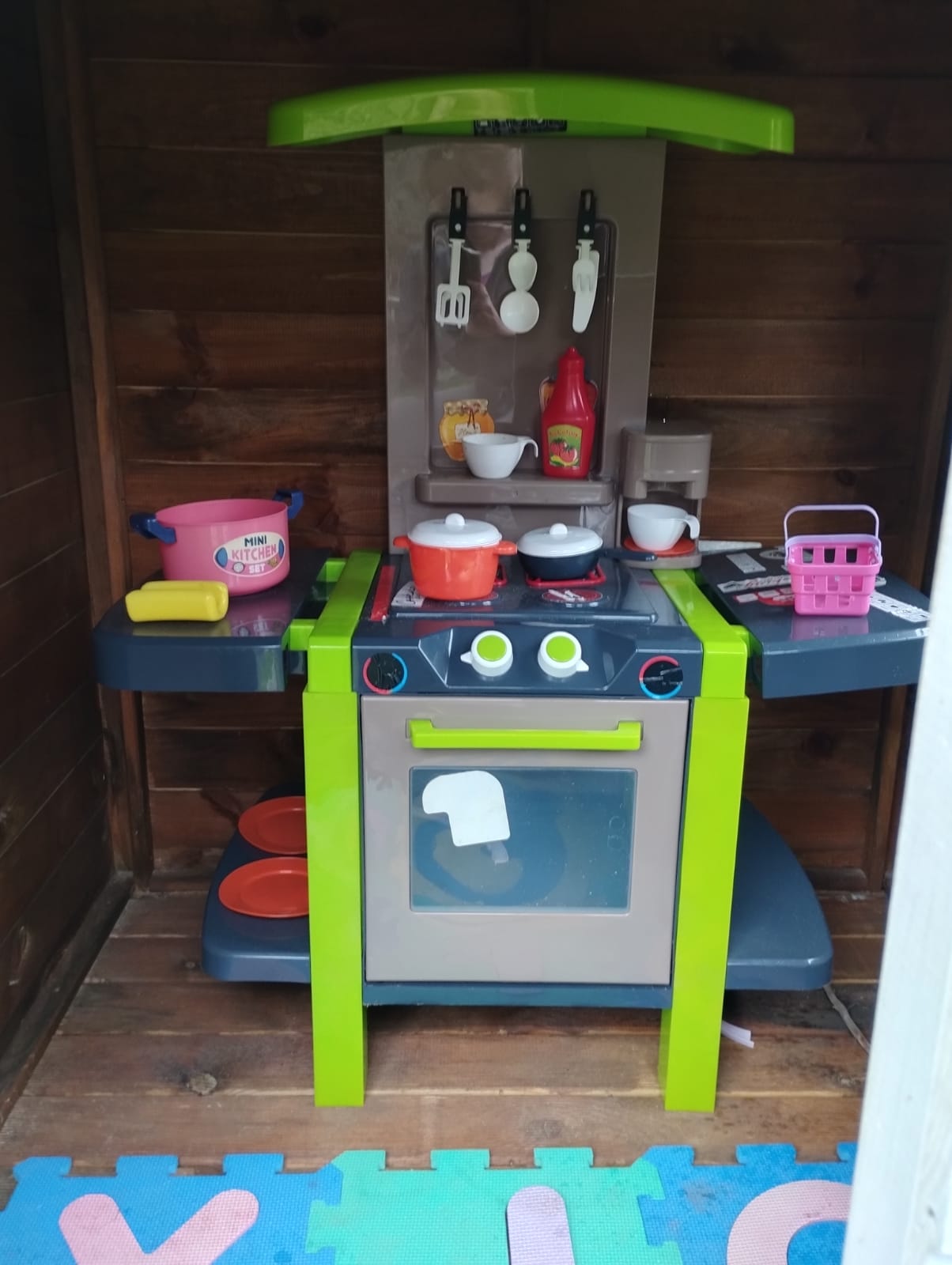 child kitchen